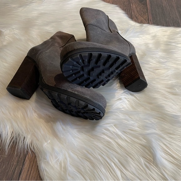 Sam Edelman Franklin Bootie in Grey - Picture 7 of 8